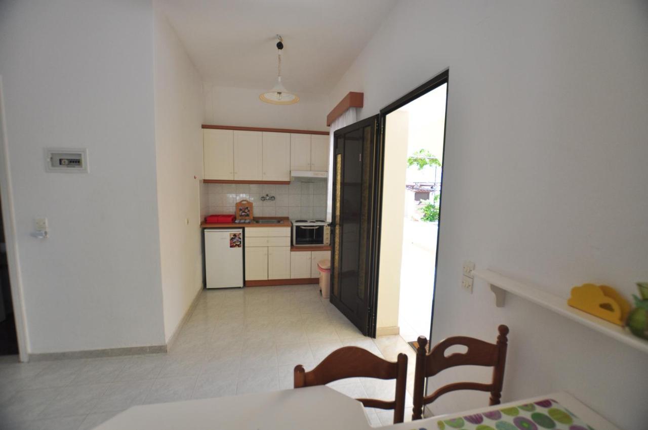 Antigoni Apartments 아카라비 외부 사진